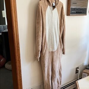 Cosusket Teddy bear Cozy Tan and White Fleece Onesie